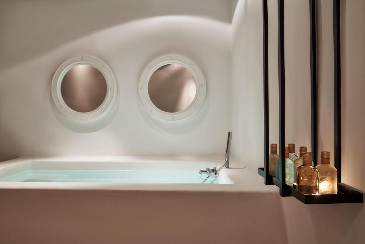 Katikies Santorini - Gea House - The Leading Hotels Of The World