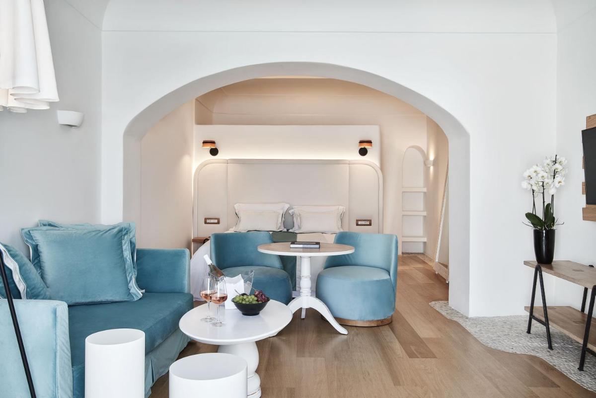 Katikies Santorini - Gea House - The Leading Hotels Of The World