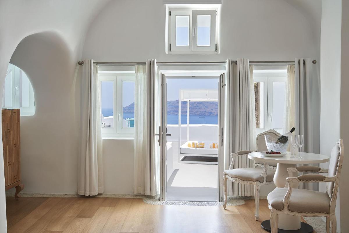 Katikies Santorini - Gea House - The Leading Hotels Of The World