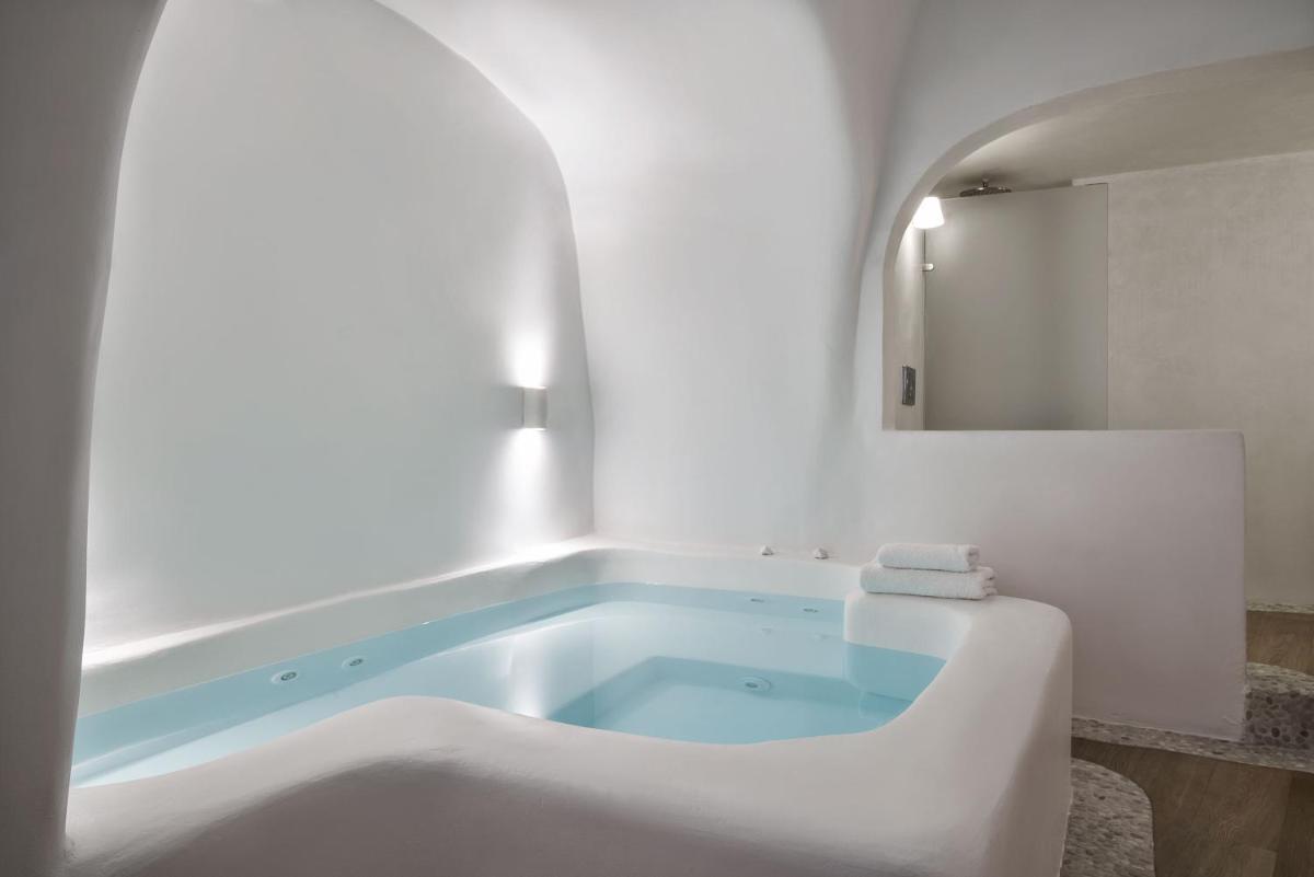 Katikies Santorini - Gea House - The Leading Hotels Of The World