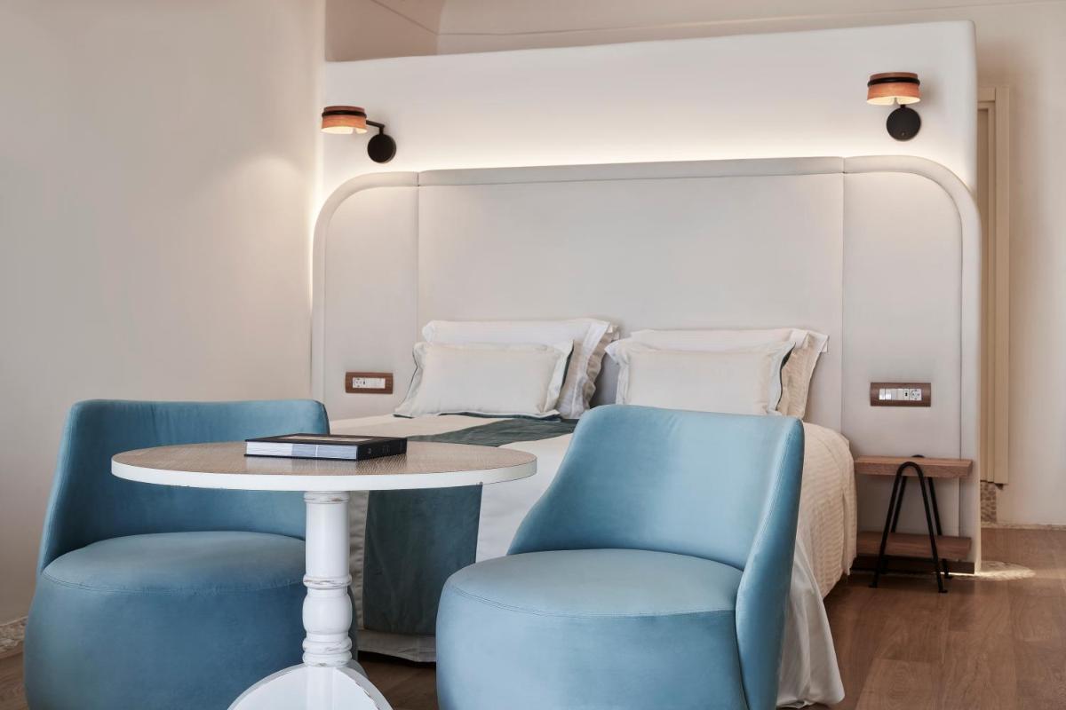 Katikies Santorini - Gea House - The Leading Hotels Of The World