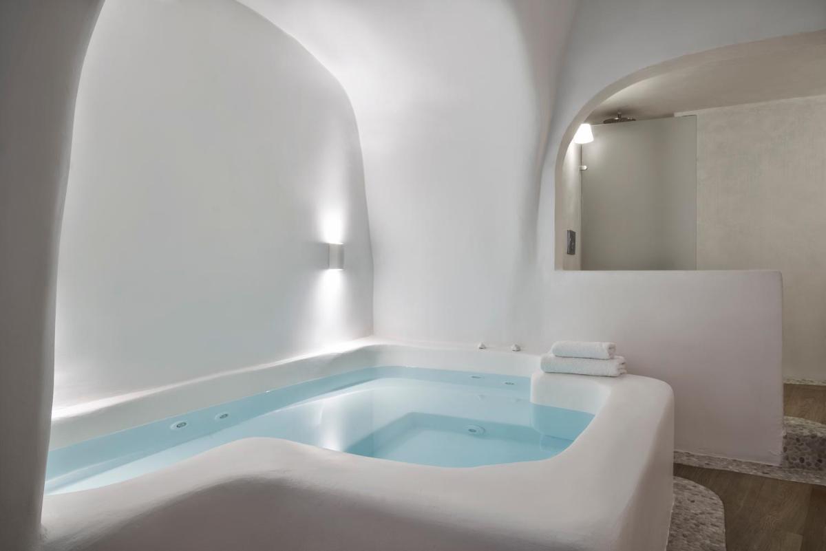 Katikies Santorini - Gea House - The Leading Hotels Of The World