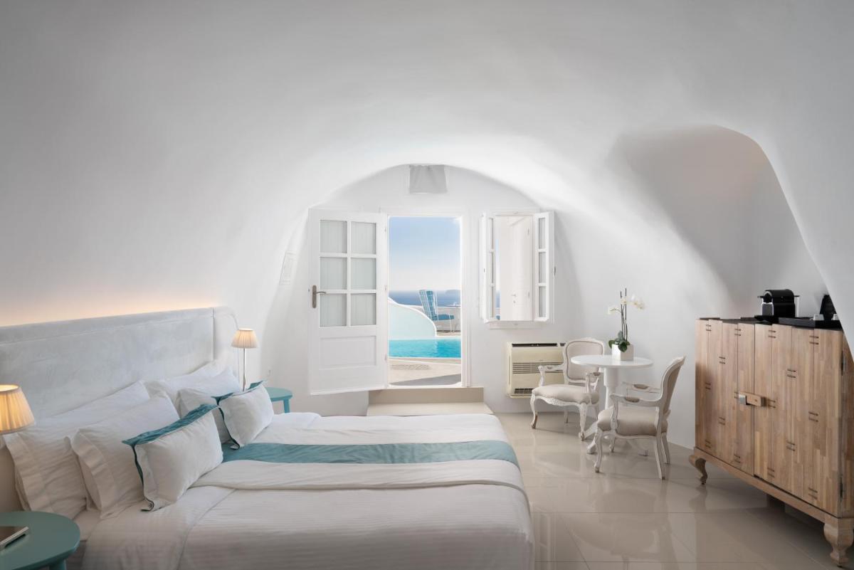 Katikies Santorini - Gea House - The Leading Hotels Of The World